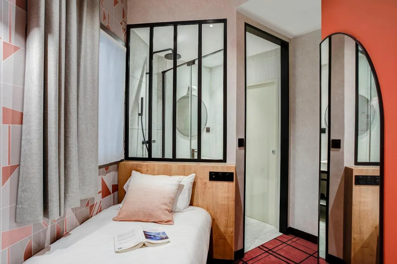 Hôtel Republik Lyon 3*,
