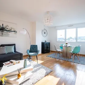 https://immotovo-suite-moderne-paris-8-min-parking-netflix.fr-paris.fr