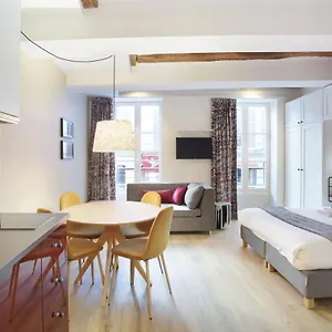 https://residence-cadet.fr-paris.fr
