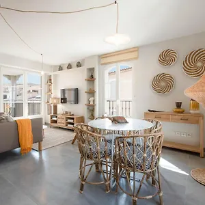 https://matelotte.fr-provencehotel.com