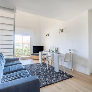 https://appartement-t3-avec-balcon-parking.aixenprovencehotels.org