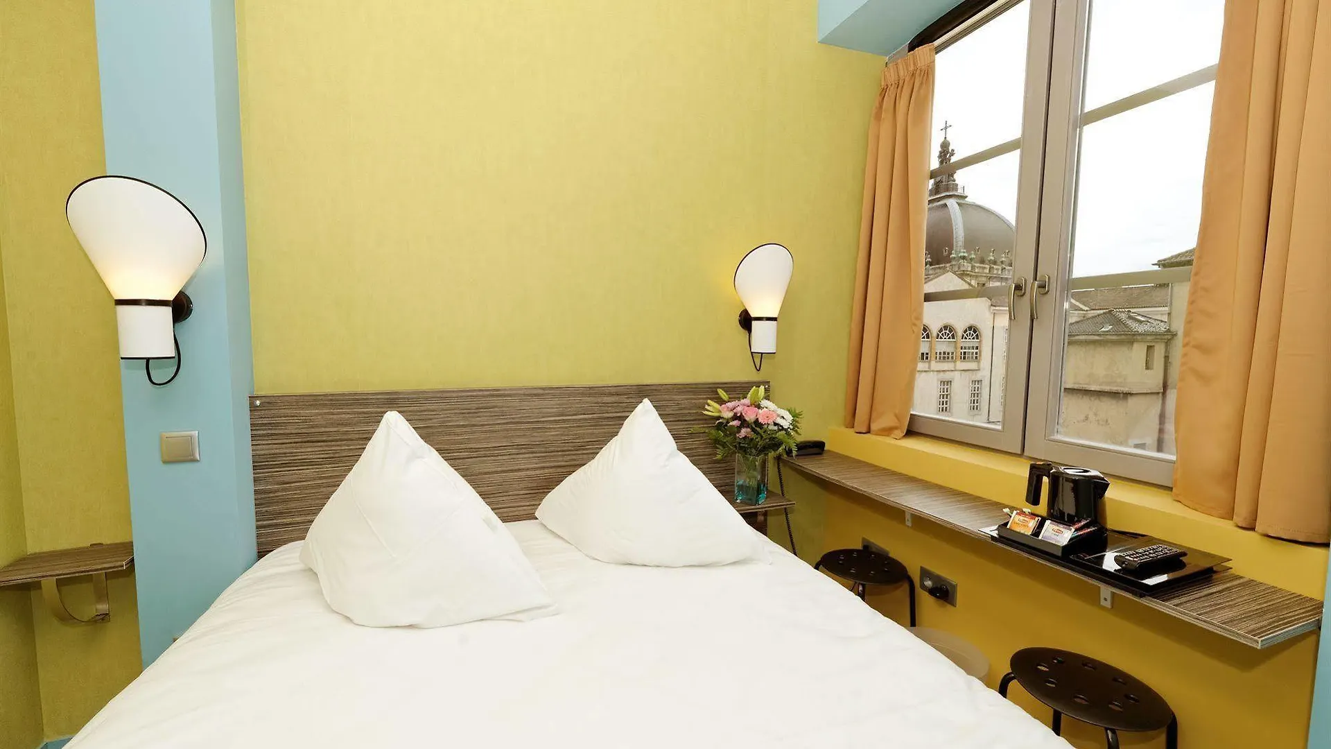 Republik Hotel Lyon França