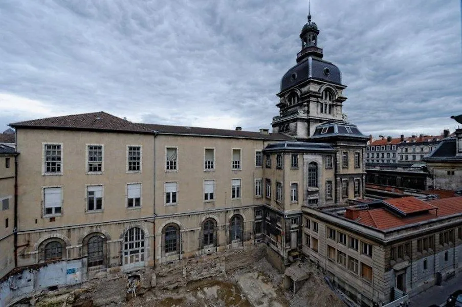 Republik Hotel Lyon